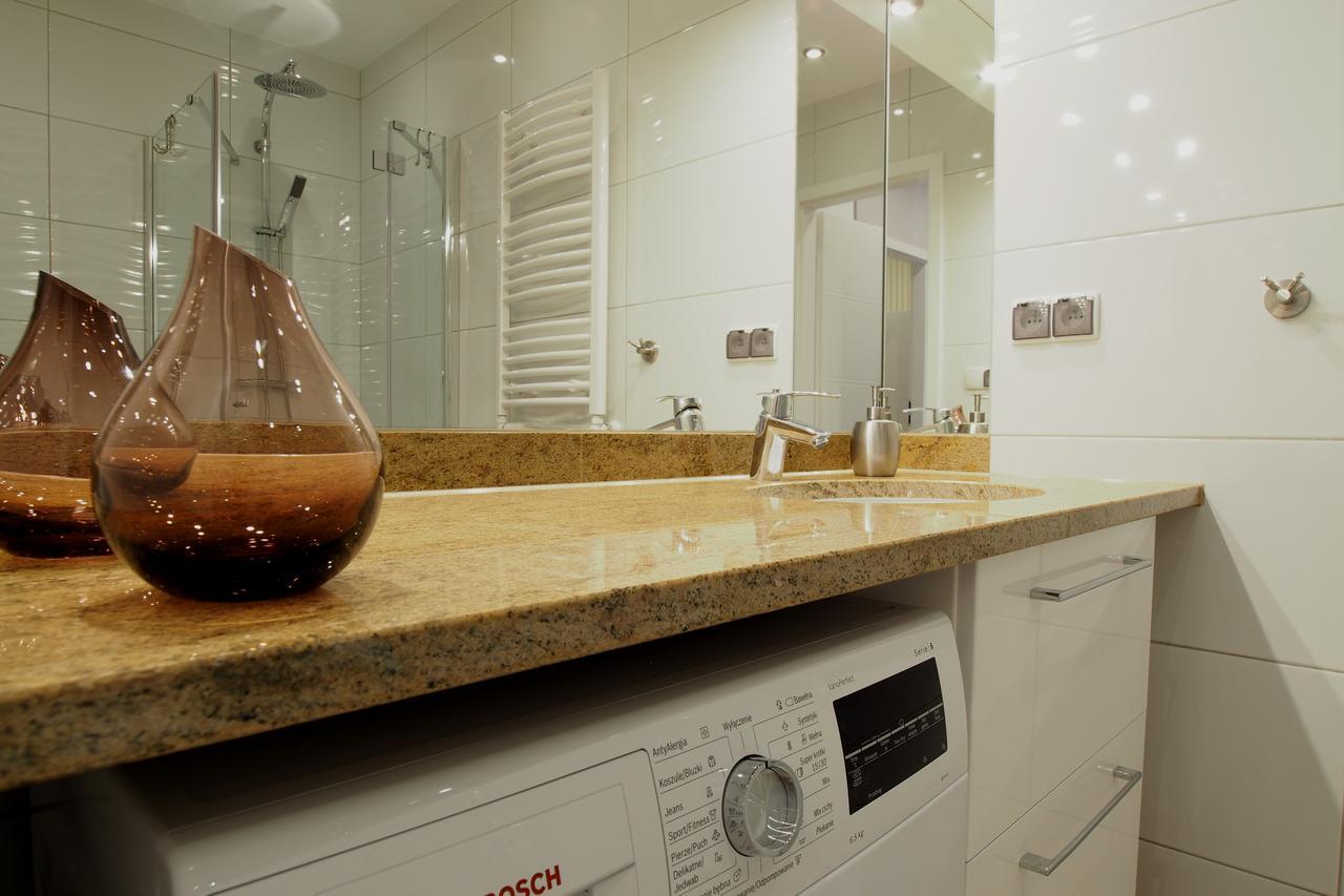 Grand-Tourist Marine II Apartment กดัญสก์ ภายนอก รูปภาพ