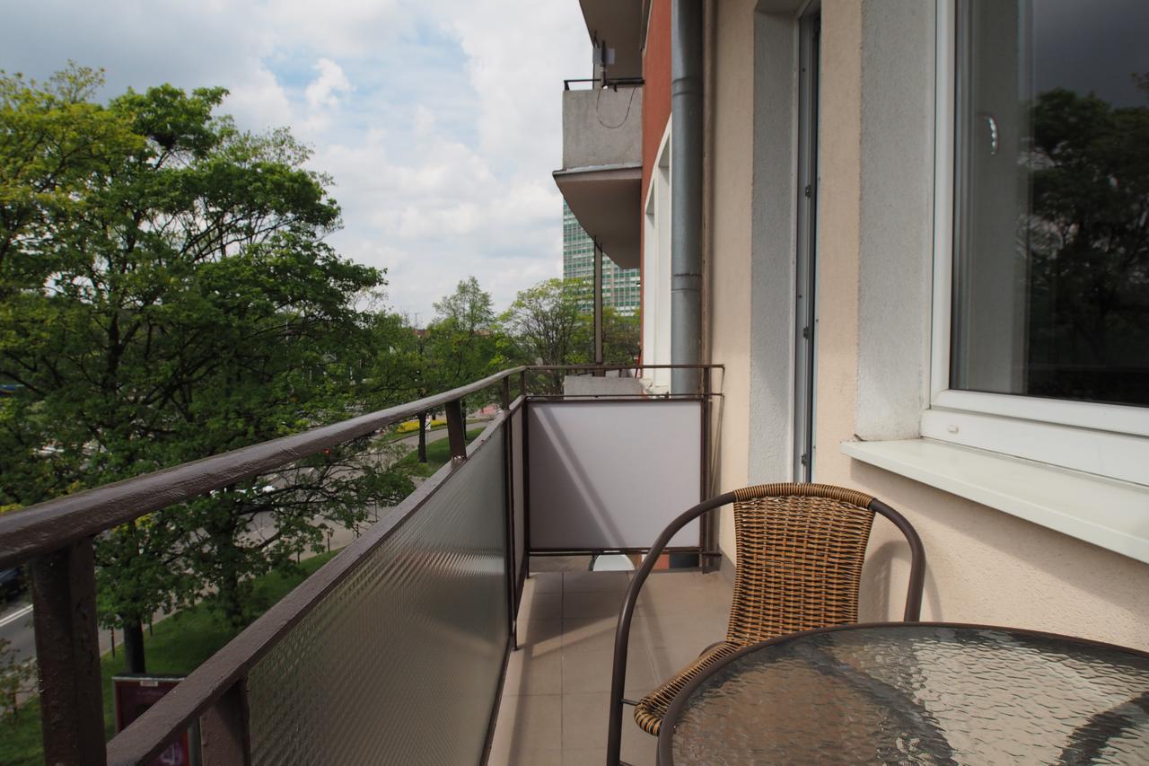Grand-Tourist Marine II Apartment กดัญสก์ ภายนอก รูปภาพ