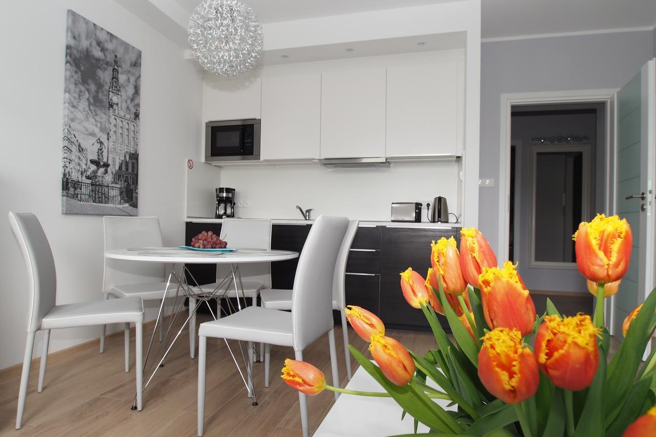 Grand-Tourist Marine II Apartment กดัญสก์ ภายนอก รูปภาพ