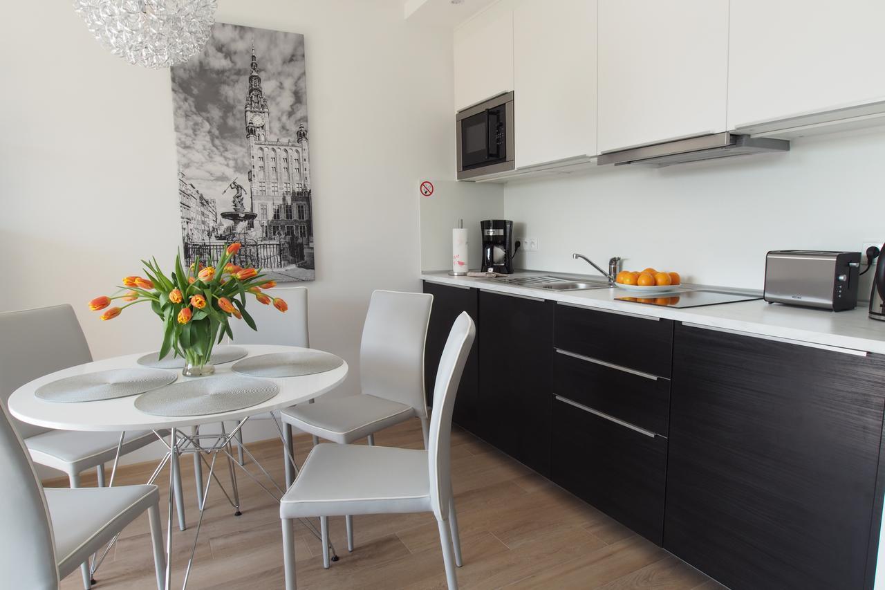 Grand-Tourist Marine II Apartment กดัญสก์ ภายนอก รูปภาพ